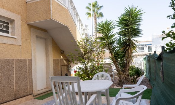 Resale - Villa - Torrevieja - Los Altos