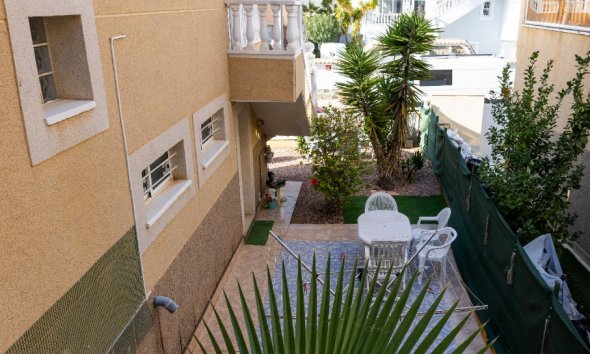 Resale - Villa - Torrevieja - Los Altos