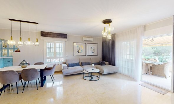 Resale - Villa - Orihuela Costa - Las Ramblas