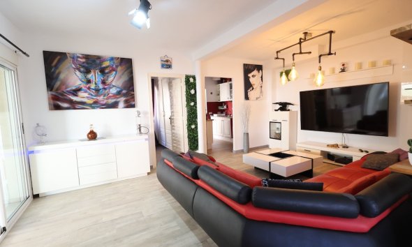 Resale - Villa - Orihuela Costa - Lomas de Cabo Roig