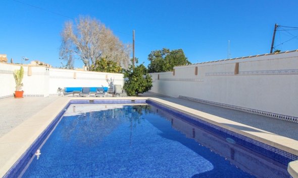 Resale - Villa - Orihuela Costa - Cabo Roig