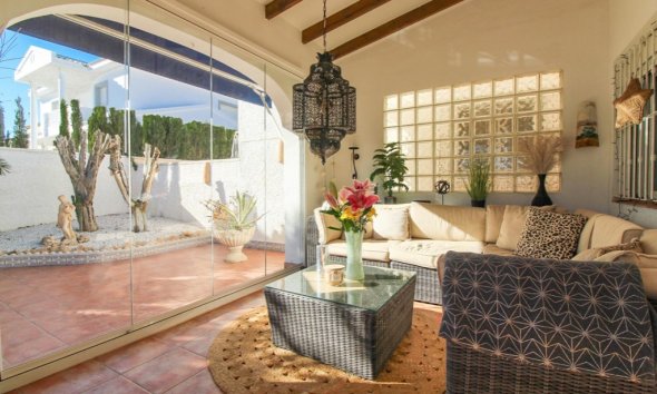 Resale - Villa - Orihuela Costa - Cabo Roig