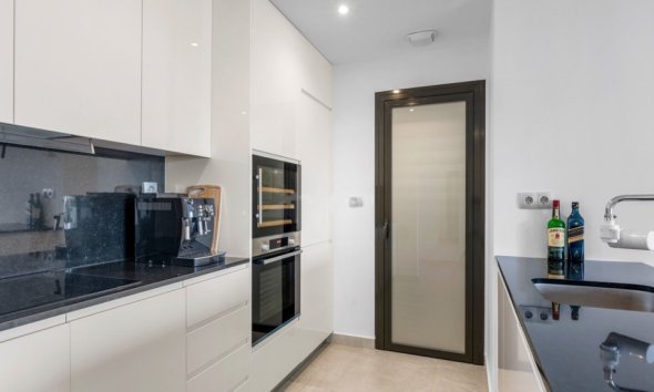 Resale - Apartment - Orihuela Costa - Los Dolses