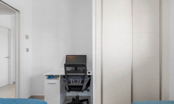 Resale - Apartment - Orihuela Costa - Los Dolses