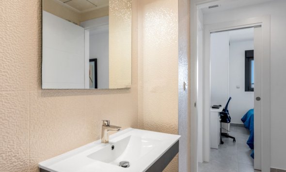 Resale - Apartment - Orihuela Costa - Los Dolses