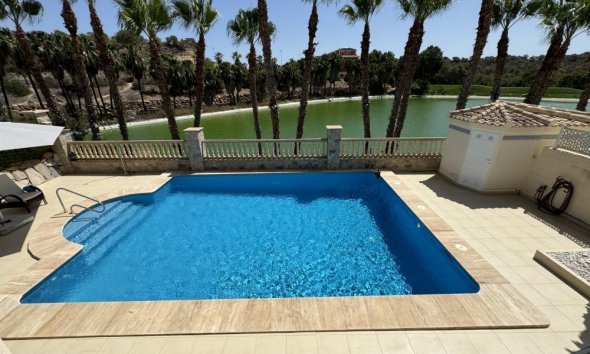 Resale - Villa - Orihuela Costa - Las Ramblas