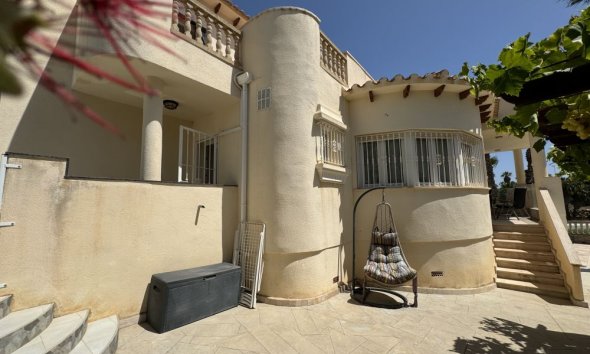 Resale - Villa - Orihuela Costa - Las Ramblas