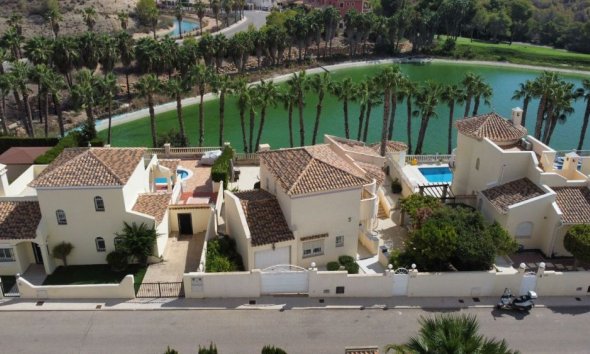 Resale - Villa - Orihuela Costa - Las Ramblas