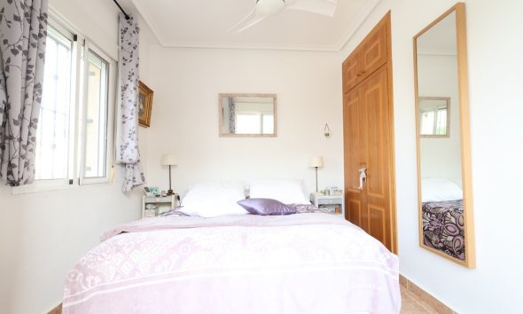 Resale - Villa - Orihuela Costa - Playa Flamenca