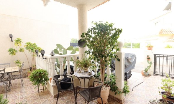 Resale - Villa - Orihuela Costa - Playa Flamenca