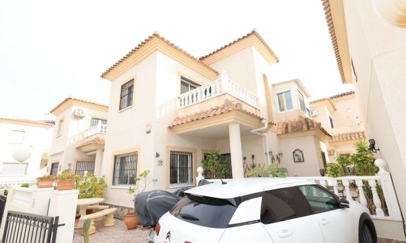 Resale - Villa - Orihuela Costa - Playa Flamenca