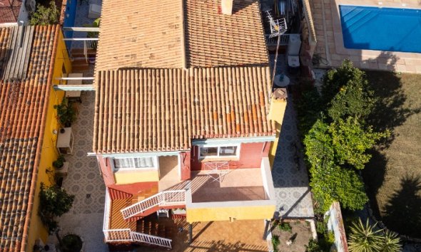 Resale - Villa - Punta Prima