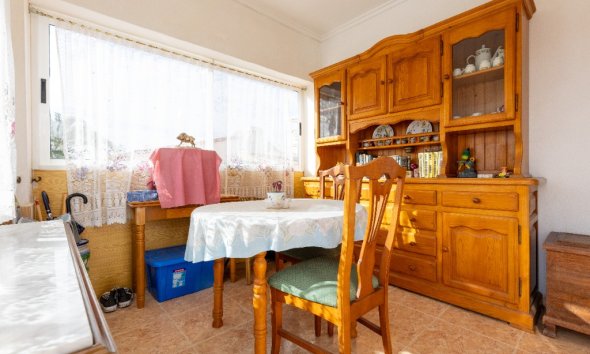 Resale - Villa - Punta Prima
