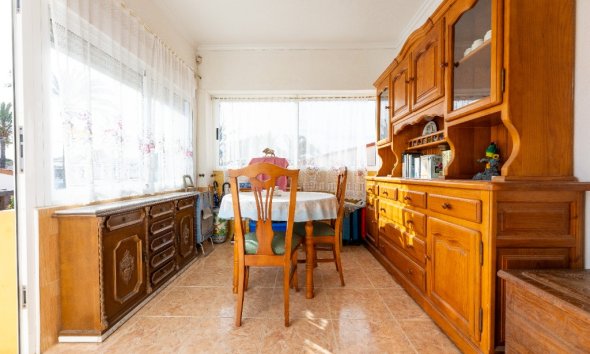 Resale - Villa - Punta Prima