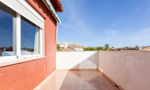 Resale - Villa - Punta Prima