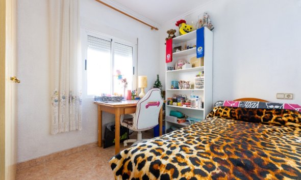 Resale - Villa - Punta Prima