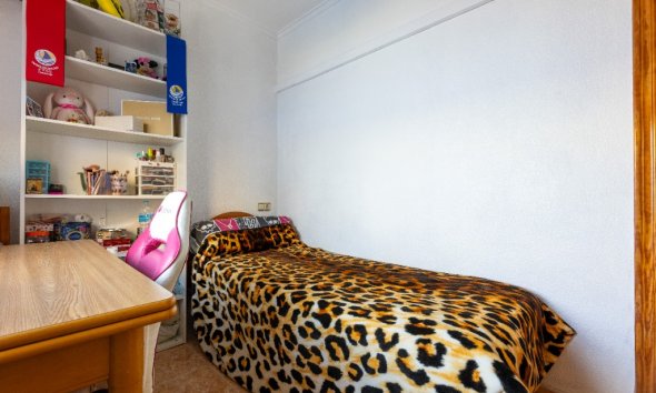 Resale - Villa - Punta Prima