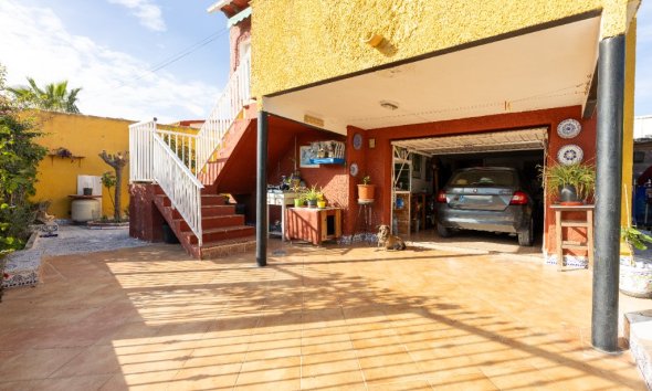 Resale - Villa - Punta Prima