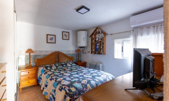 Resale - Villa - Punta Prima