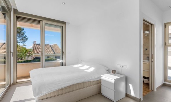 Resale - Villa - Orihuela Costa - Villamartín