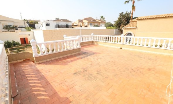 Resale - Villa - Torrevieja - Los Balcones