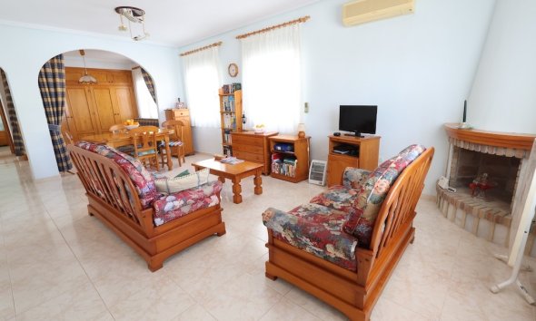 Resale - Villa - Torrevieja - Los Balcones