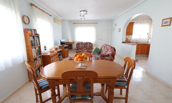 Resale - Villa - Torrevieja - Los Balcones