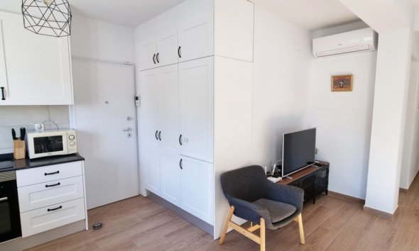 Resale - Villa - Orihuela Costa - Playa Flamenca