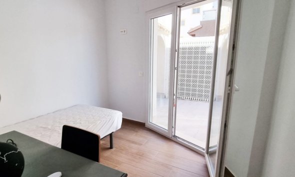 Resale - Villa - Orihuela Costa - Playa Flamenca