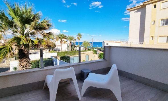 Resale - Villa - Orihuela Costa - Playa Flamenca