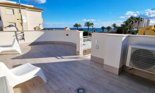 Resale - Villa - Orihuela Costa - Playa Flamenca