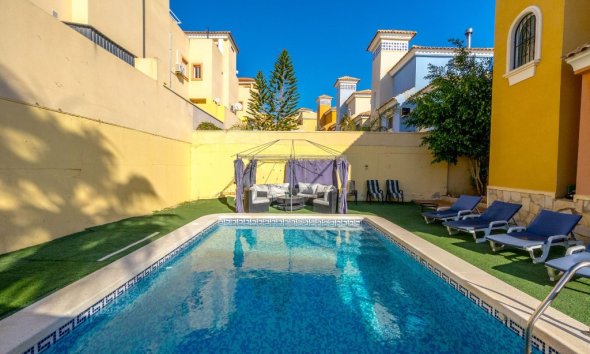 Reventa - Villa - Orihuela Costa - Villamartin