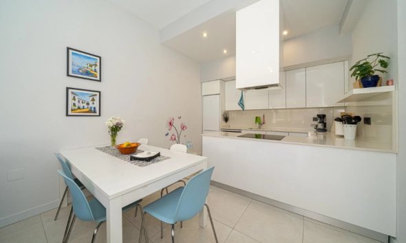 Resale - Terraced house / Townhouse - Orihuela Costa - Lomas de Cabo Roig