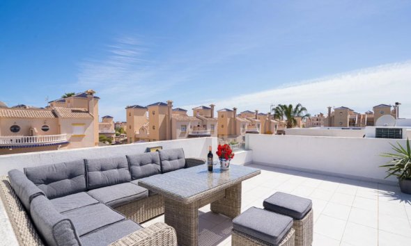 Resale - Terraced house / Townhouse - Orihuela Costa - Lomas de Cabo Roig