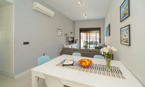 Resale - Terraced house / Townhouse - Orihuela Costa - Lomas de Cabo Roig