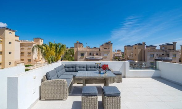 Resale - Terraced house / Townhouse - Orihuela Costa - Lomas de Cabo Roig