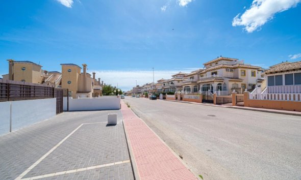 Resale - Terraced house / Townhouse - Orihuela Costa - Lomas de Cabo Roig