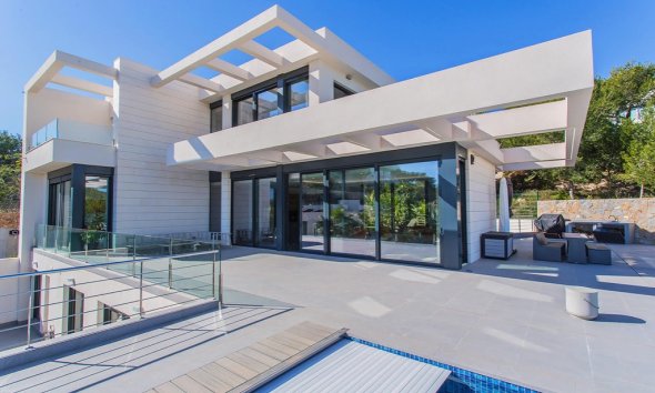 Resale - Villa - Las Colinas - Las Colinas Golf