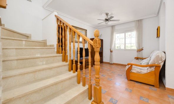 Resale - Villa - Orihuela Costa - La Zenia