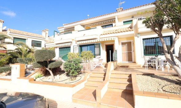 Resale - Terraced house / Townhouse - Orihuela Costa - Campoamor