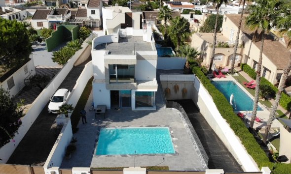 Resale - Villa - Torrevieja - Los Balcones