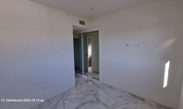 Resale - Apartment - Orihuela Costa - Villamartin