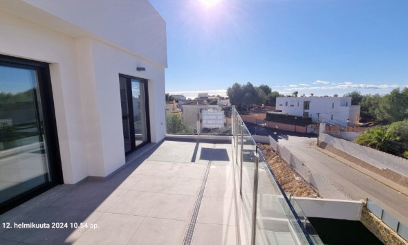 Resale - Apartment - Orihuela Costa - Villamartin