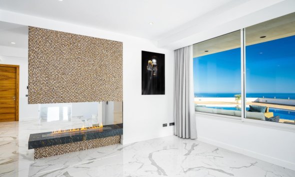 Resale - Villa - Altea