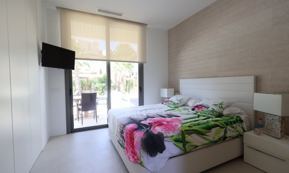 Resale - Villa - Las Colinas - Las Colinas Golf