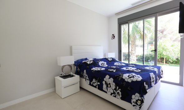 Resale - Villa - Las Colinas - Las Colinas Golf