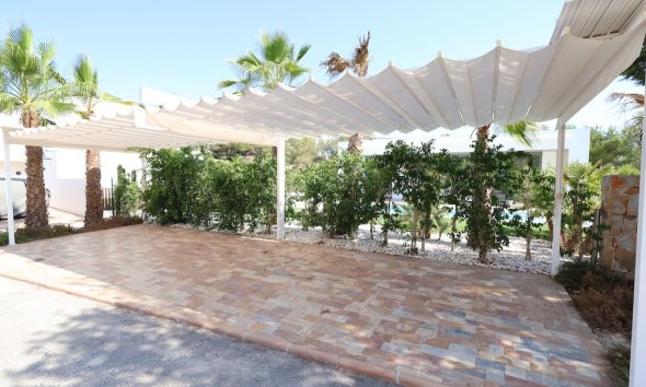 Resale - Villa - Las Colinas - Las Colinas Golf