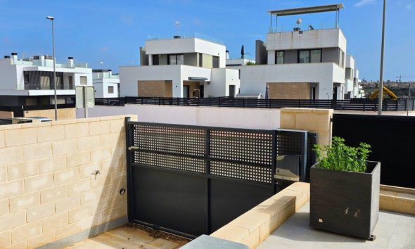 Resale - Villa - Orihuela Costa - Villamartín