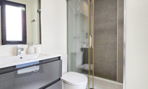 Resale - Villa - Orihuela Costa - Villamartín