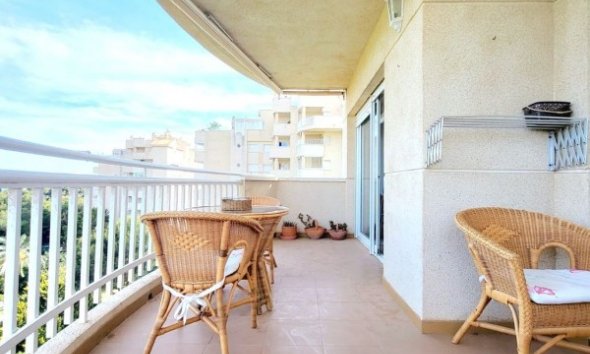 Resale - Apartment - Orihuela Costa - Dehesa De Campoamor
